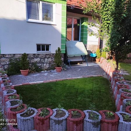 Apartman Lucky 5 Izbovy Rodinny Dom المظهر الخارجي الصورة