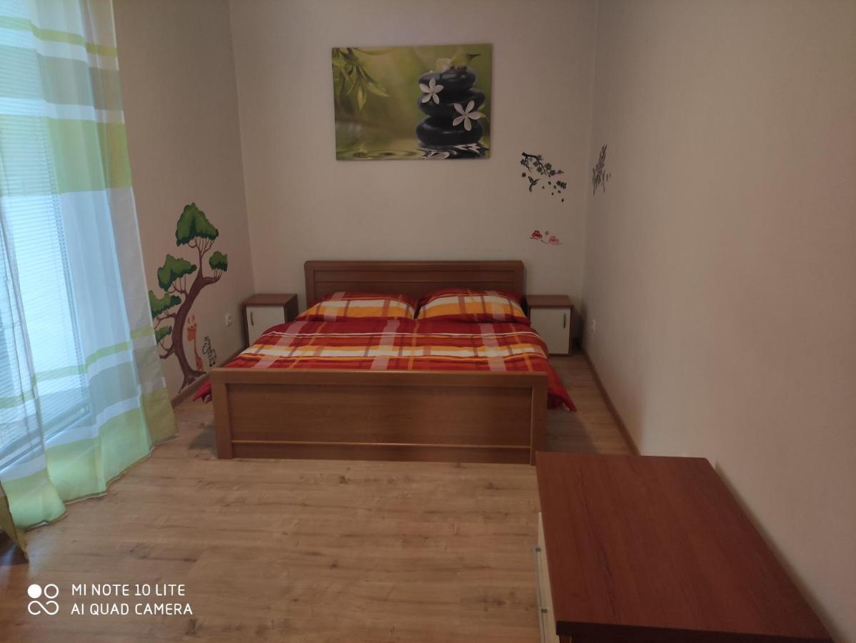 Apartman Lucky 5 Izbovy Rodinny Dom المظهر الخارجي الصورة