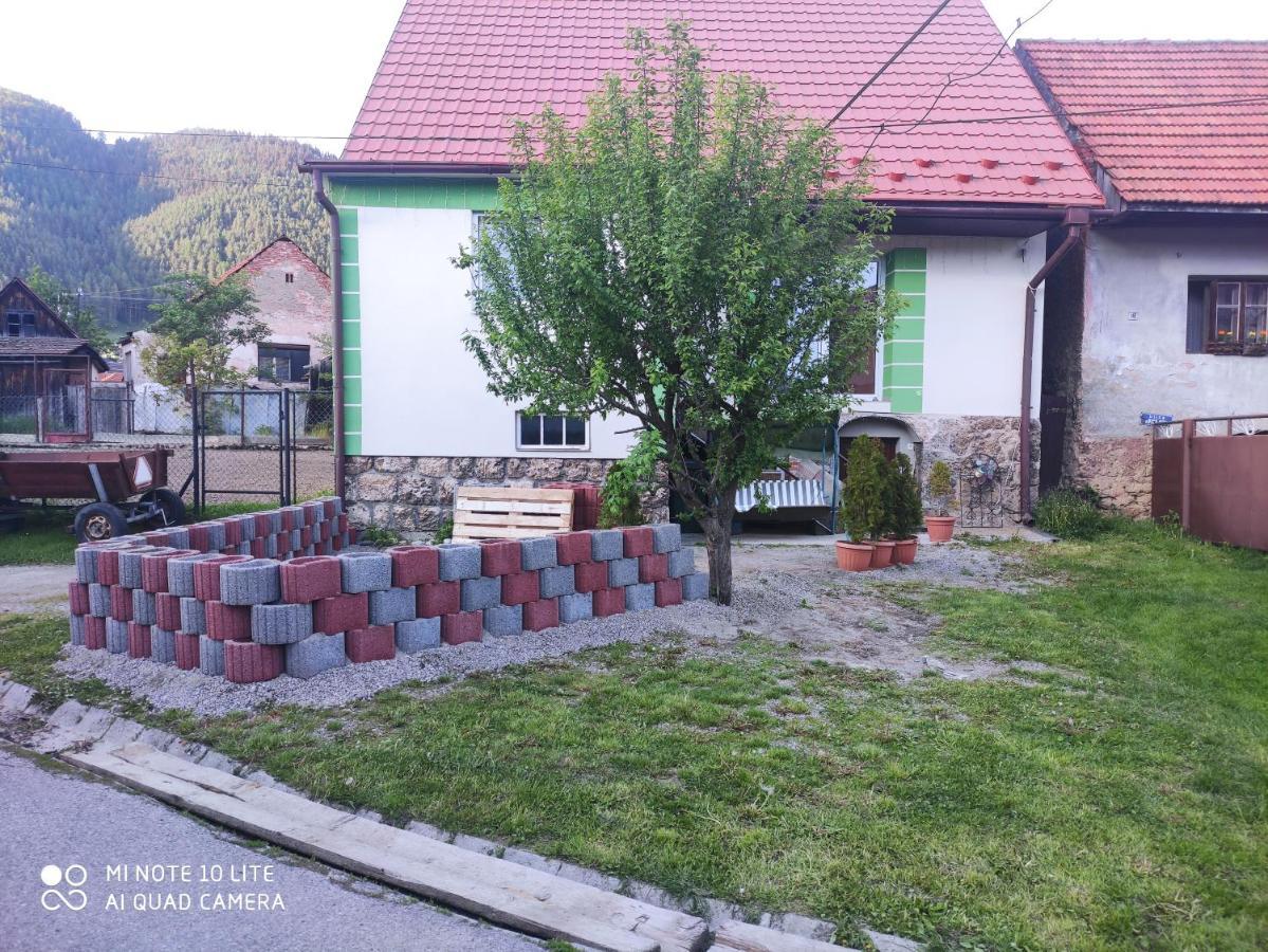 Apartman Lucky 5 Izbovy Rodinny Dom المظهر الخارجي الصورة