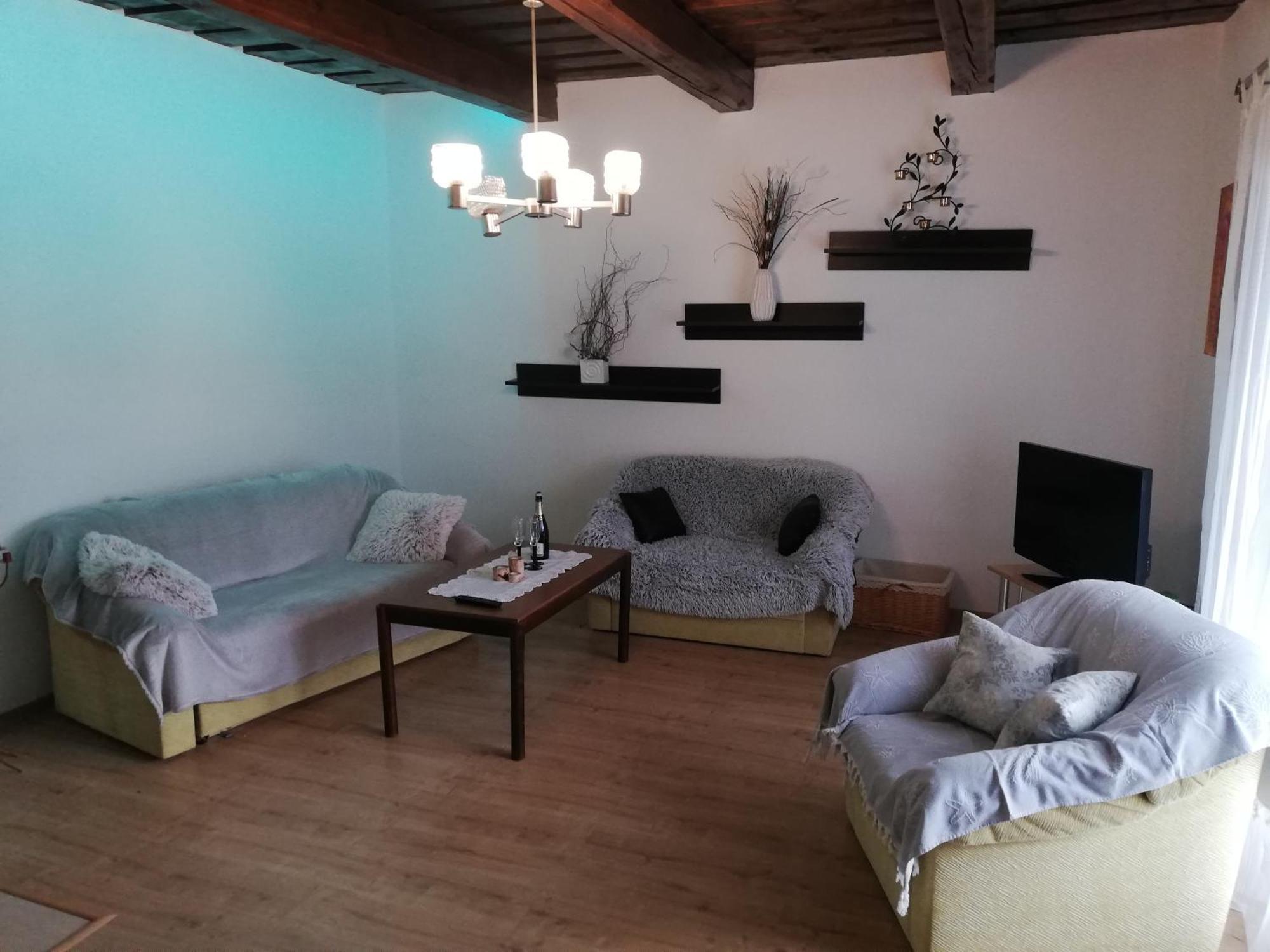 Apartman Lucky 5 Izbovy Rodinny Dom المظهر الخارجي الصورة